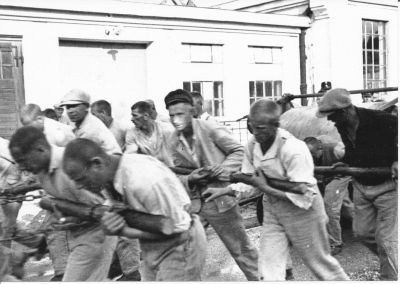 Häftlinge in Dachau (8) - Fotos stammen höchst wahrscheinlich von den amerikanischen Behörden.